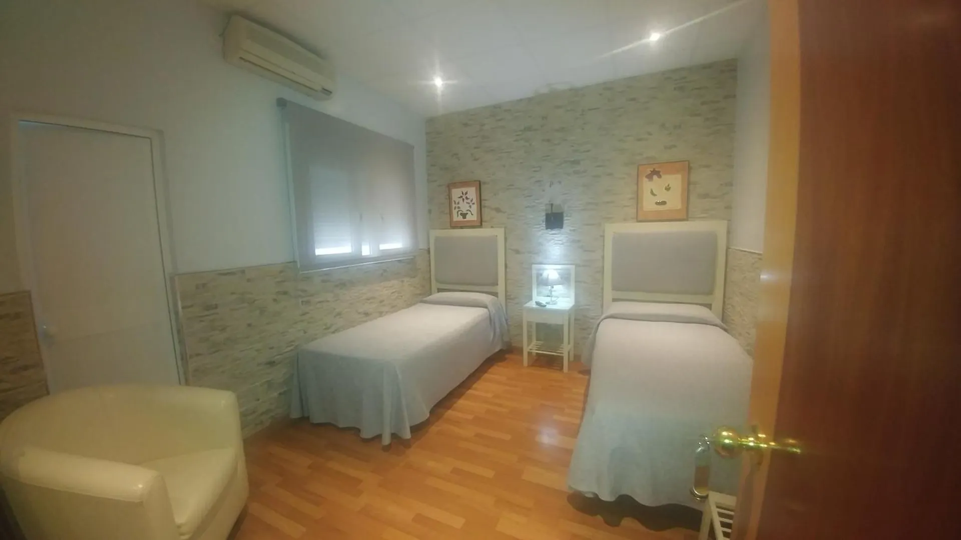 Hostal Paris San Fernando